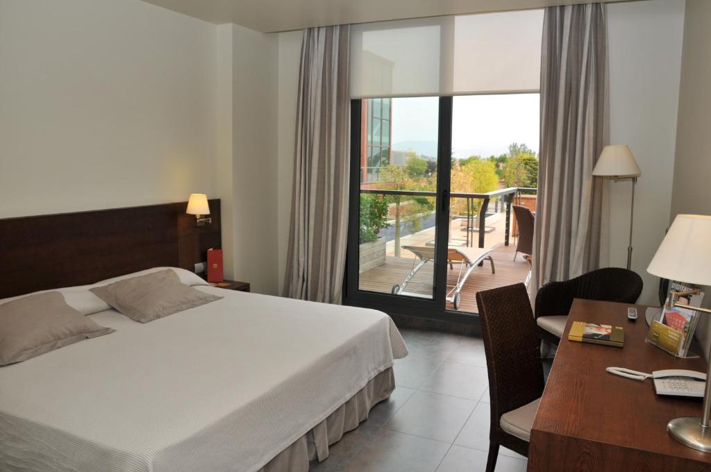 סנט אסטב ססרובירס Hotel Barcelona Golf Resort 4 Sup חדר תמונה